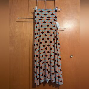 Lularoe XS/M Blue-Green Orange Arrow Print Maci